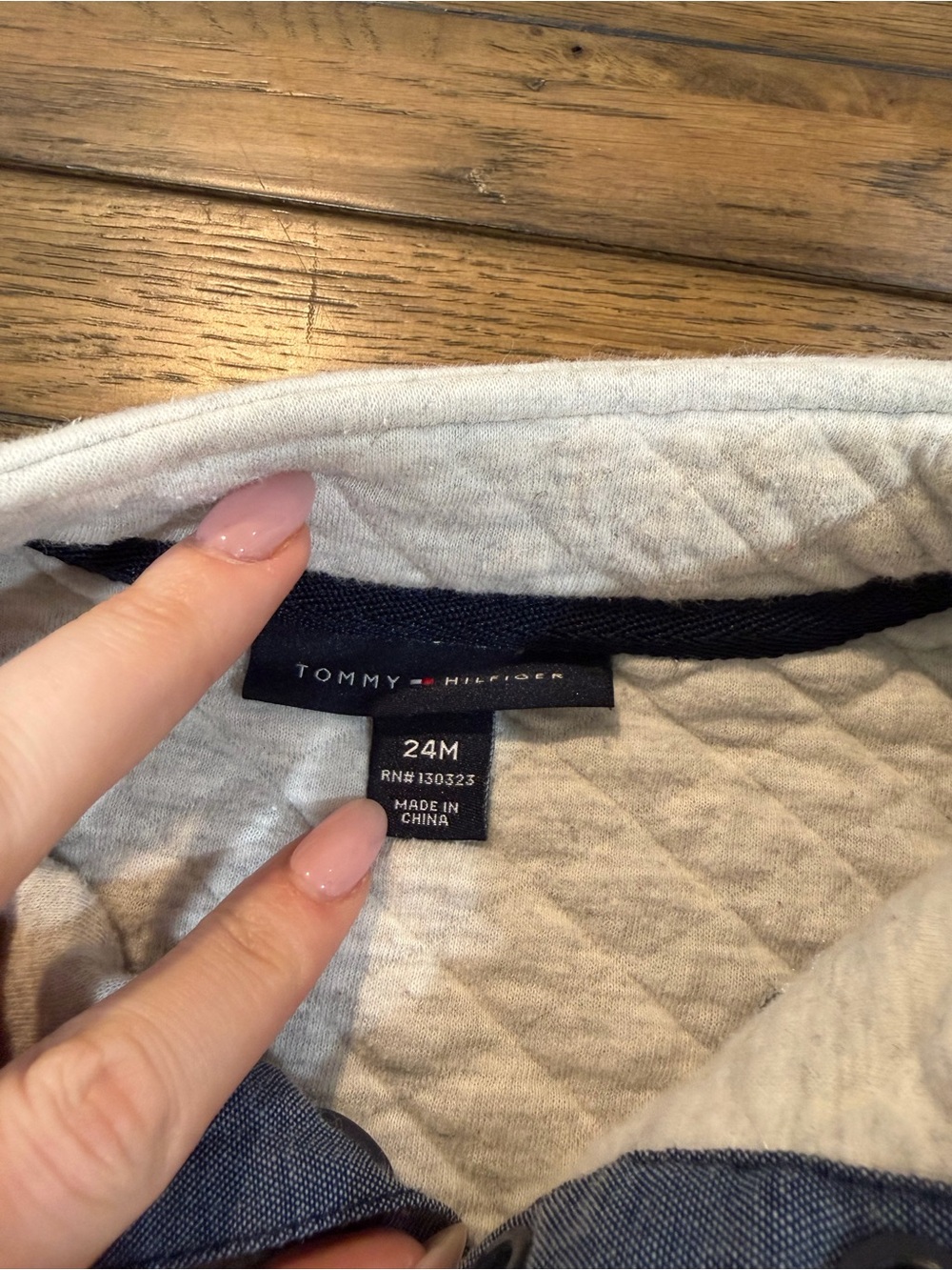 Tommy Hilfiger Heather Gray Quilted Kids Pullover 24M - Picture 2 of 10